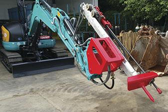 Hydraulic drilling mast for rock drilling — Entrepot Marketing